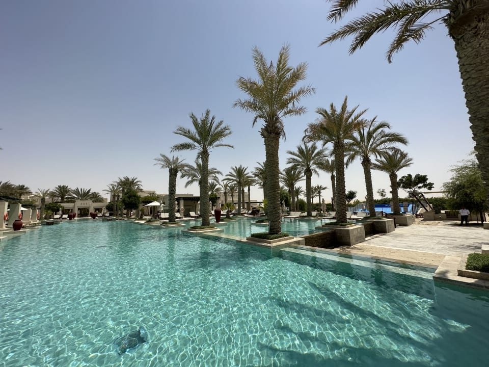 Pool Al Wathba, a Luxury Collection Desert Resort & Spa, Abu Dhabi