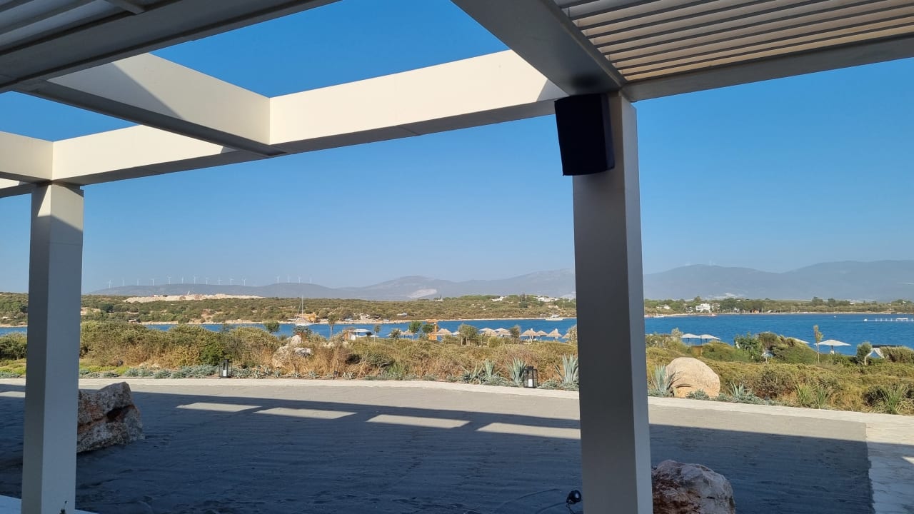 Strand Anda Barut Collection