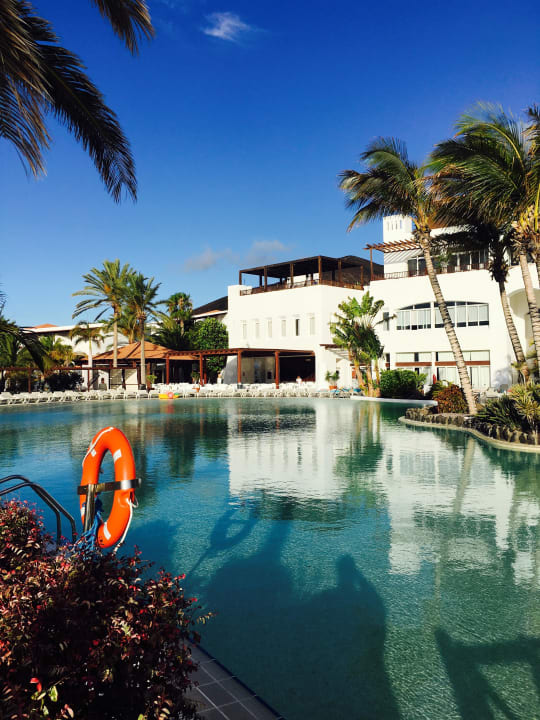 Ausblick auf den Pool und das Hotel Club Jandia Princess