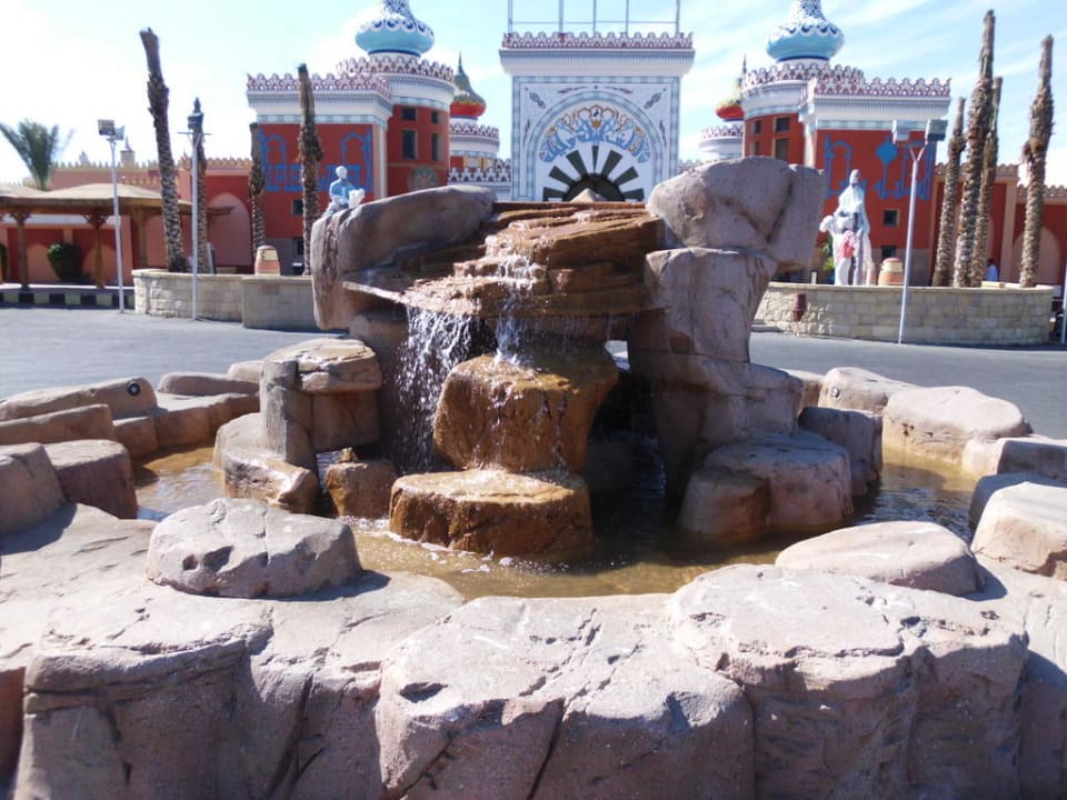 Eingang vom Hotel Pickalbatros Alf Leila Wa Leila Resort - Neverland Hurghada