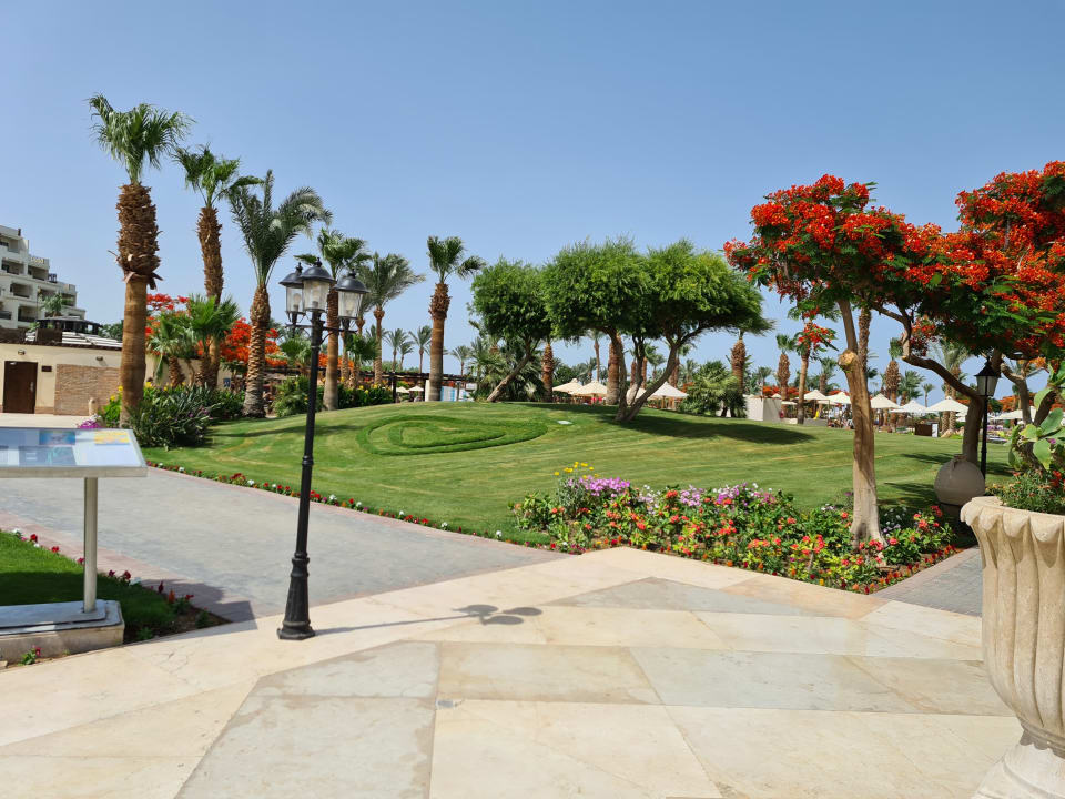 Gartenanlage Steigenberger ALDAU Beach Hotel