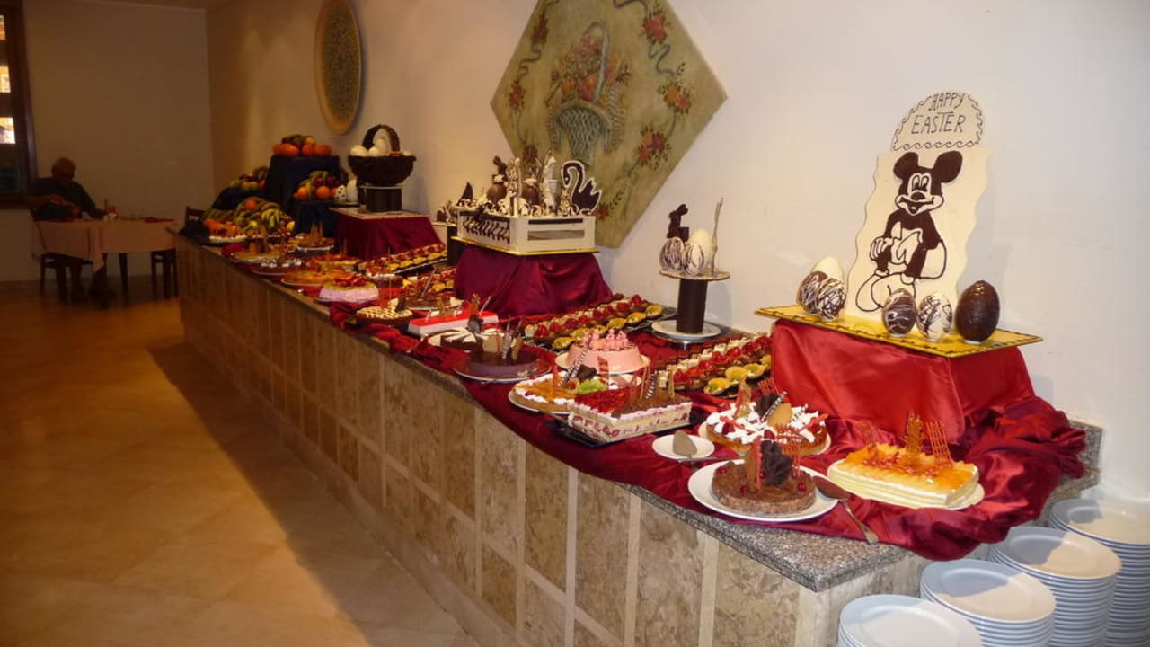 Osterdessertbuffet Fort Arabesque Resort, Spa & Villas
