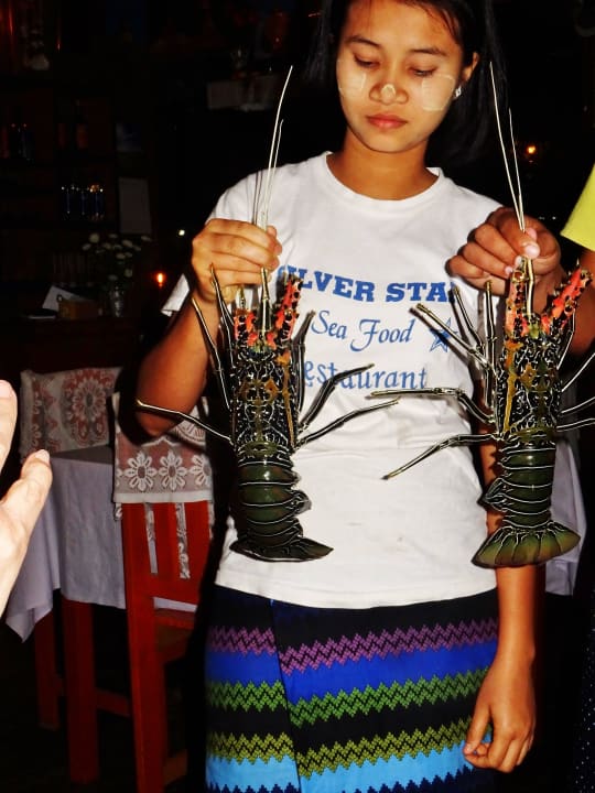 Hummeressen im Silver Star Hotel Sandoway Resort