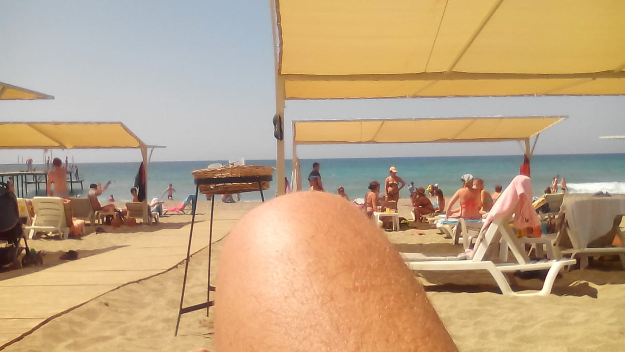 Strand Club Turtas Beach Hotel