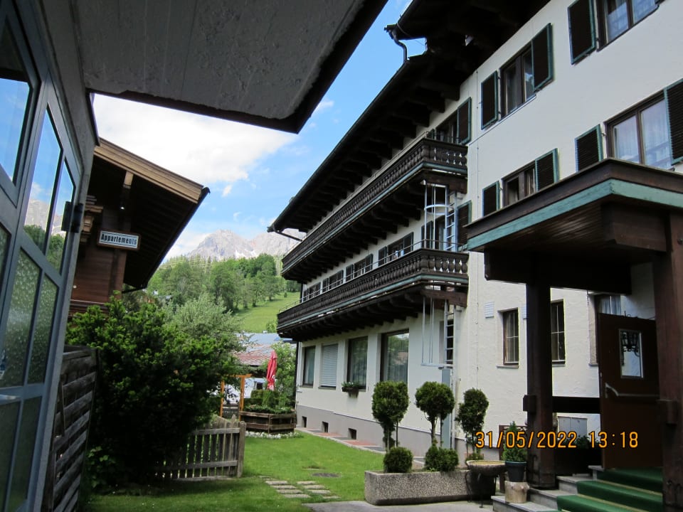 Außenansicht Hotel Salzburgerhof