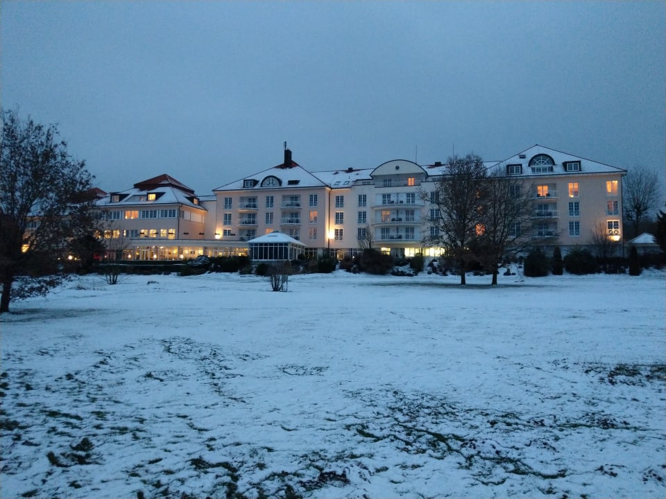 Außenansicht Golf & Sporthotel Wiesensee