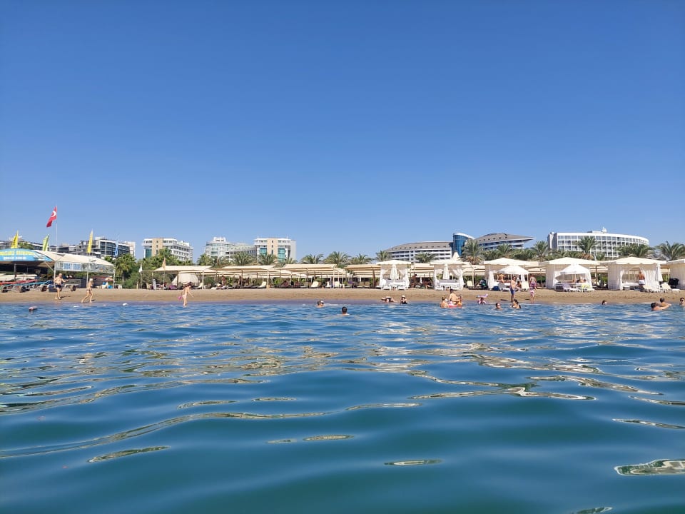 Strand Royal Wings Hotel