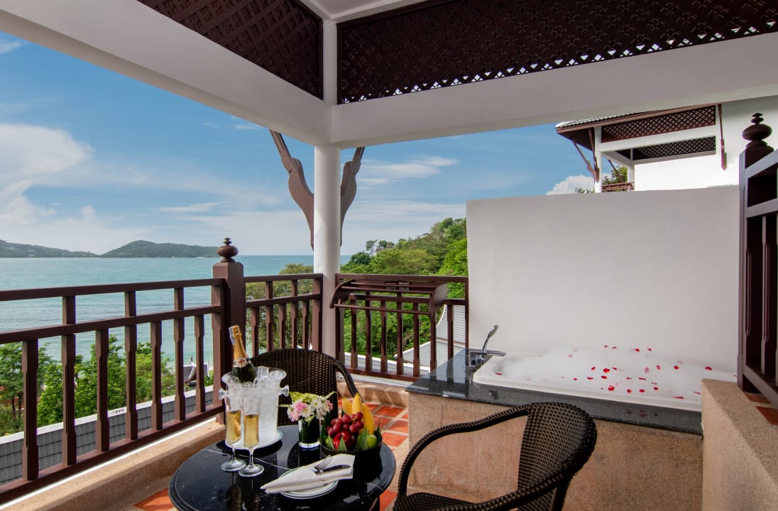 Zimmer Thavorn Beach Village Resort & Spa