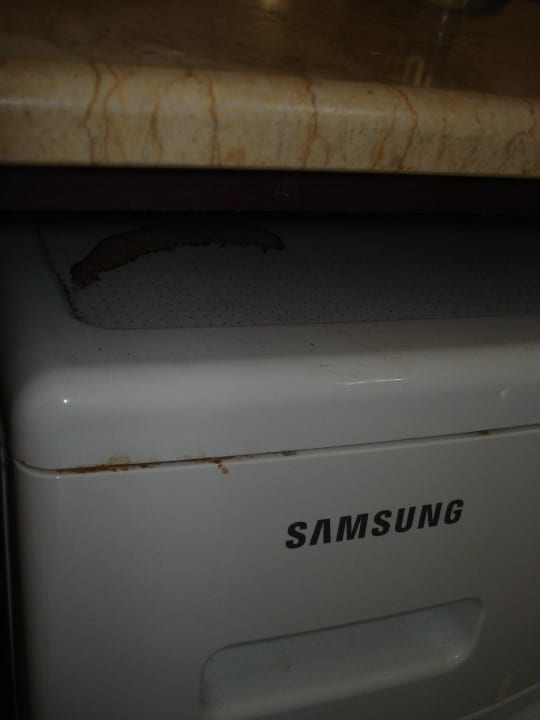 Wegwischbare Flecken auf waschmaschine vom Vornutz Hotel Moon Valley Apartments