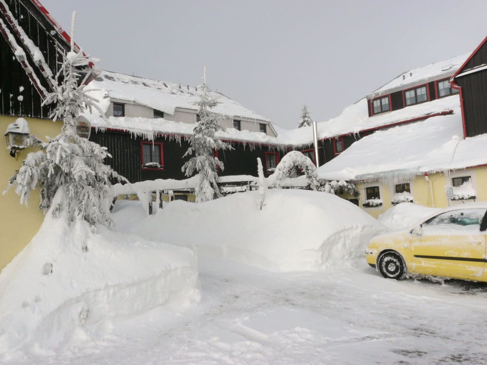 Biergarten Hotel Berggasthof Neues Haus
