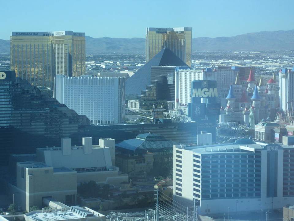 Ausblick in Richtung Strip (südlich) Hotel Elara - a Hilton Grand Vacations Hotel Center Strip