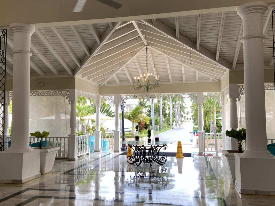 Lobby Bahia Principe Luxury Ambar