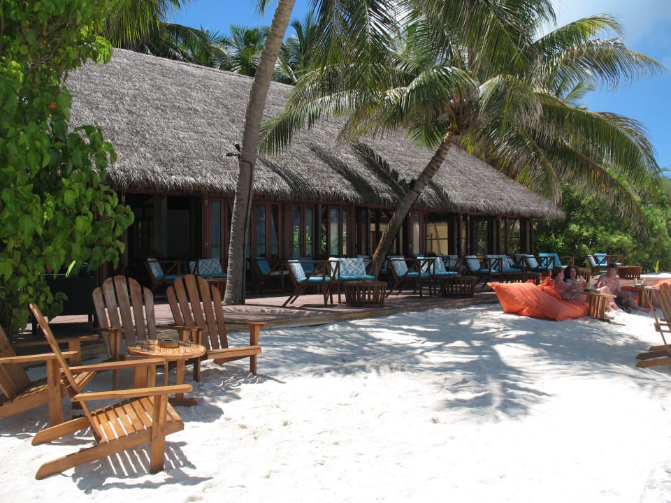 Blick zur Bar Summer Island Maldives