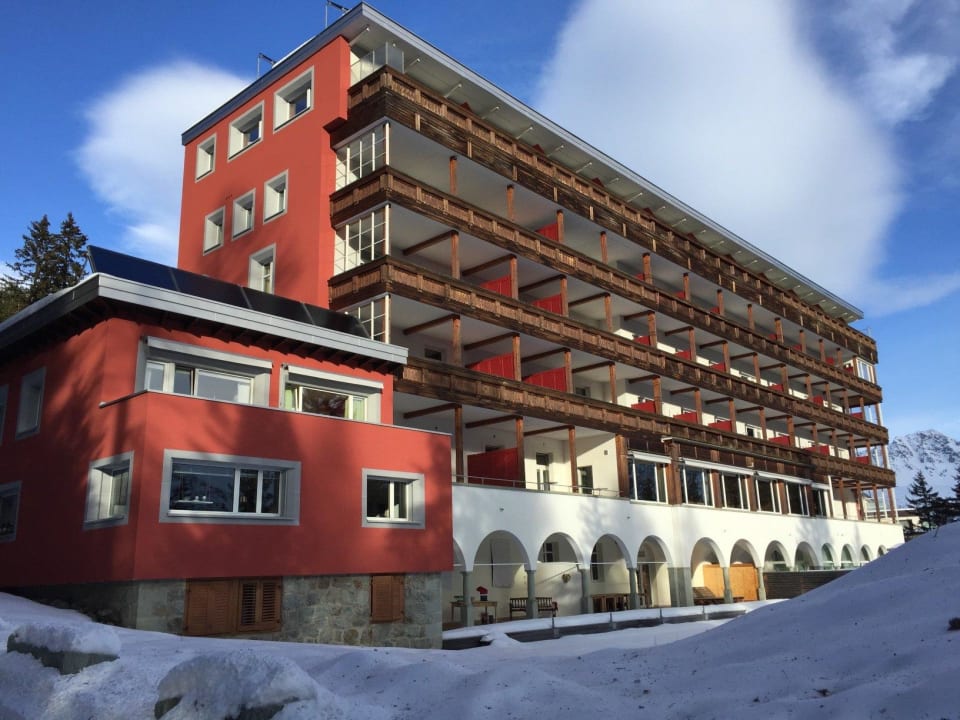 Frontansicht Blatter's Arosa Hotel