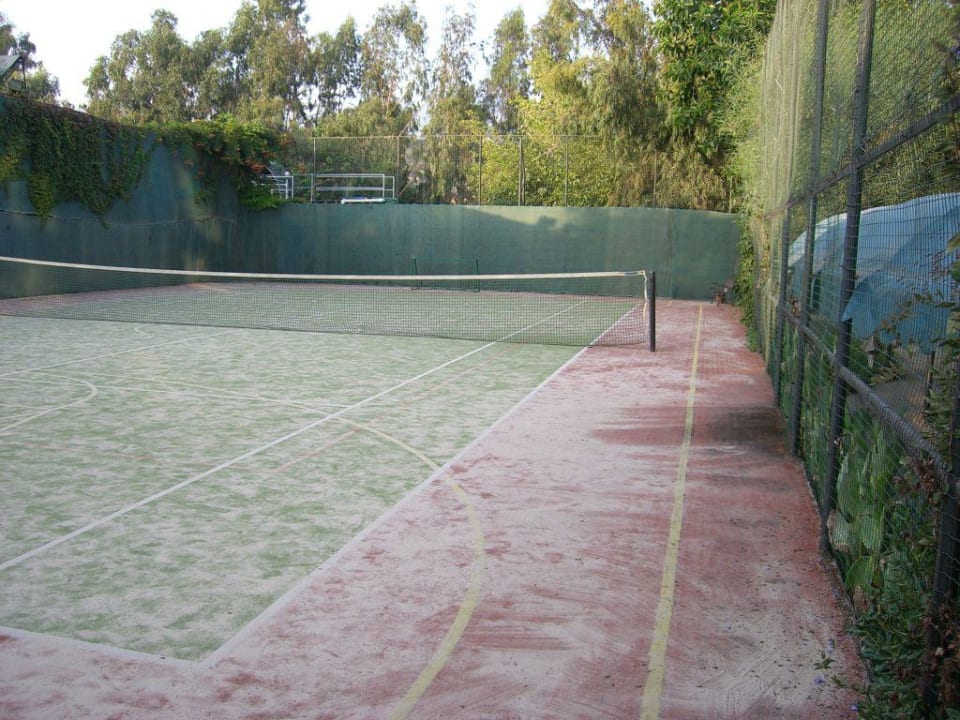 Tennisplatz Senza Sunset Beach Hotel