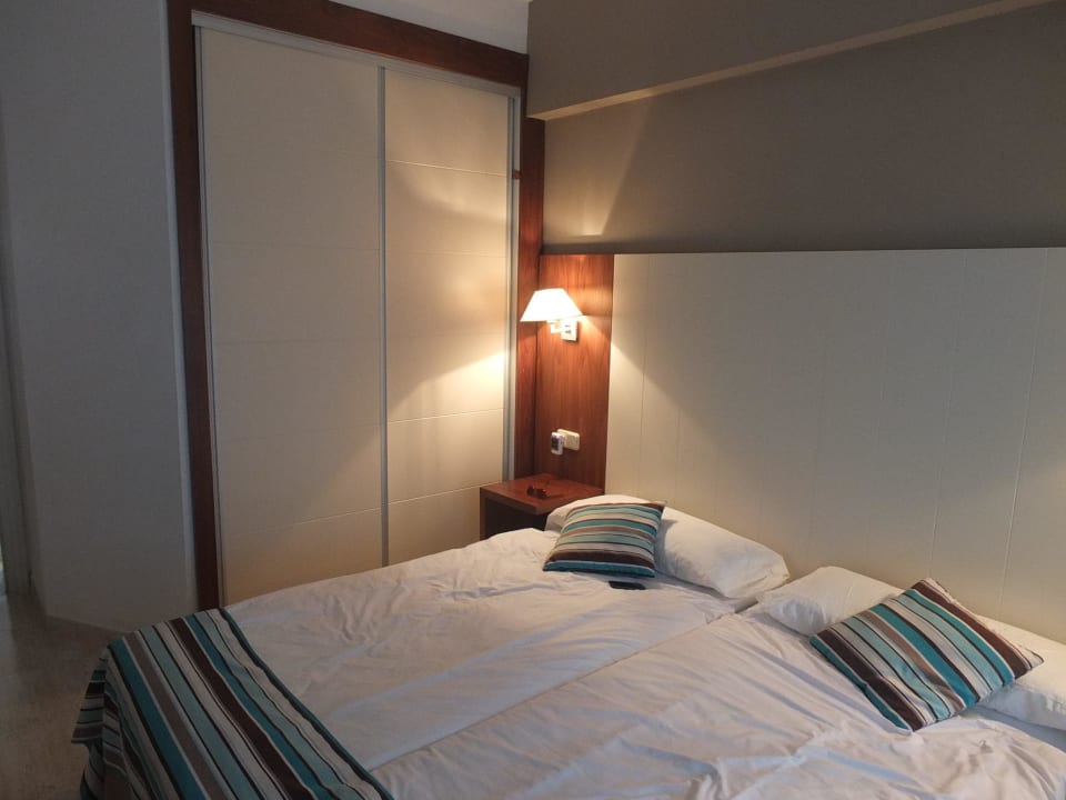 Eltern Schlafzimmer Schrankansicht R2 Lago Playa Park