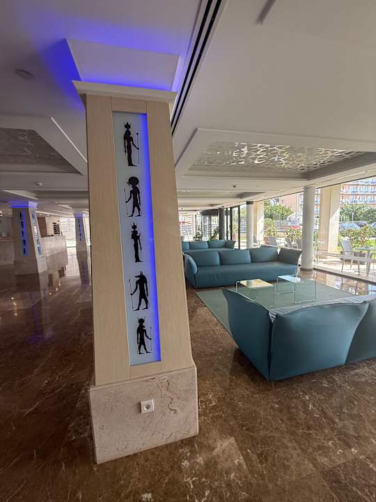 Lobby Hotel Luxor