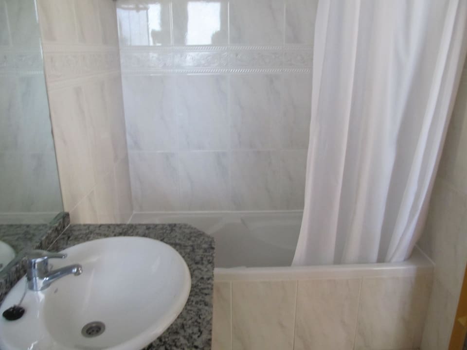 Bad mit Dusche Hotel Osiris