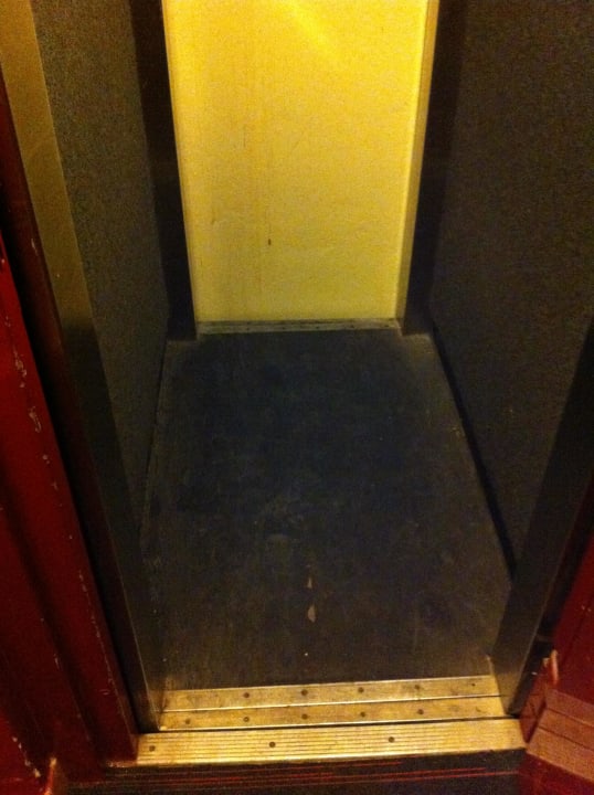 Lift Hotel Ambassadeur