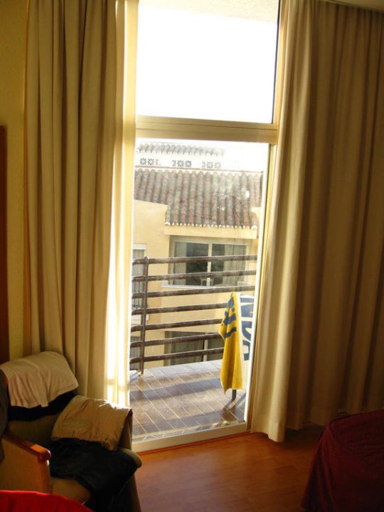 Schmutzige Glastüre AluaSun Lago Rojo - Adults Recomended