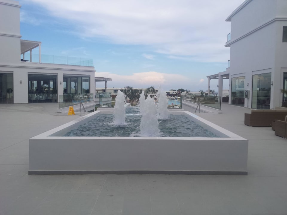 Fontaine Asterias Beach Resort