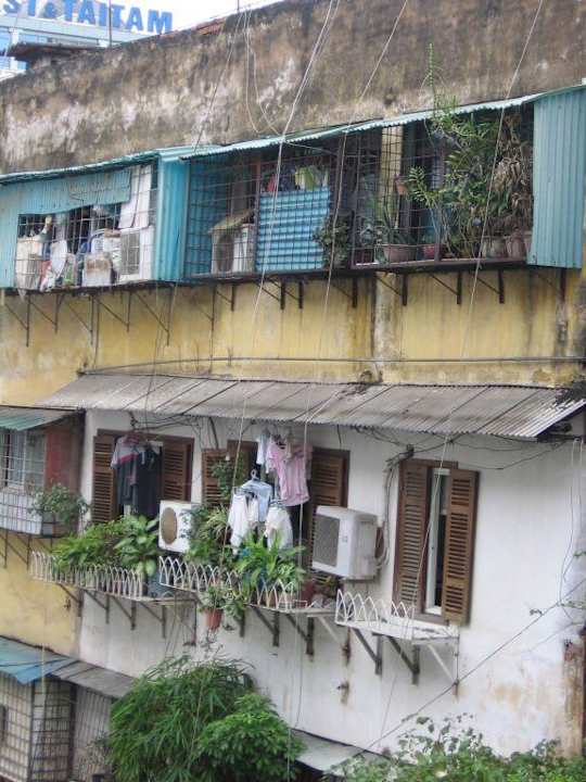 Blick auf das Nachbarhaus Aparthotel Somerset Hoa Binh