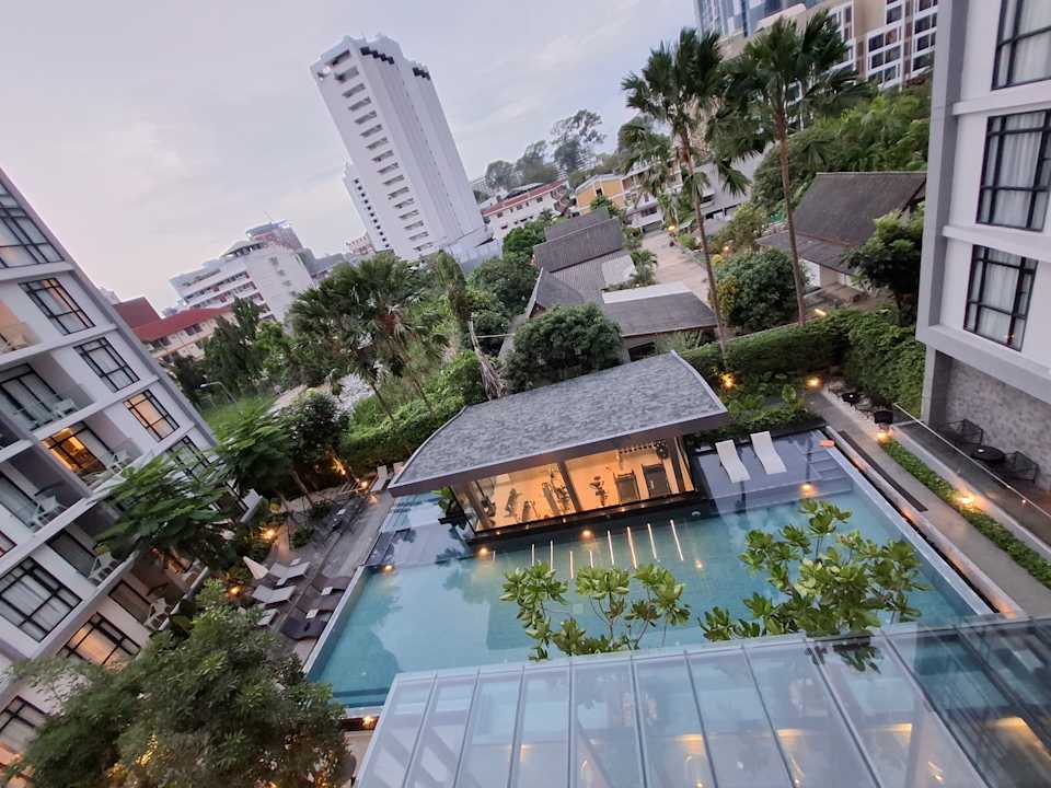 Pool Arden Hotel and Residence by At Mind