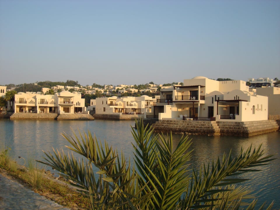 Am Abend The Cove Rotana Resort