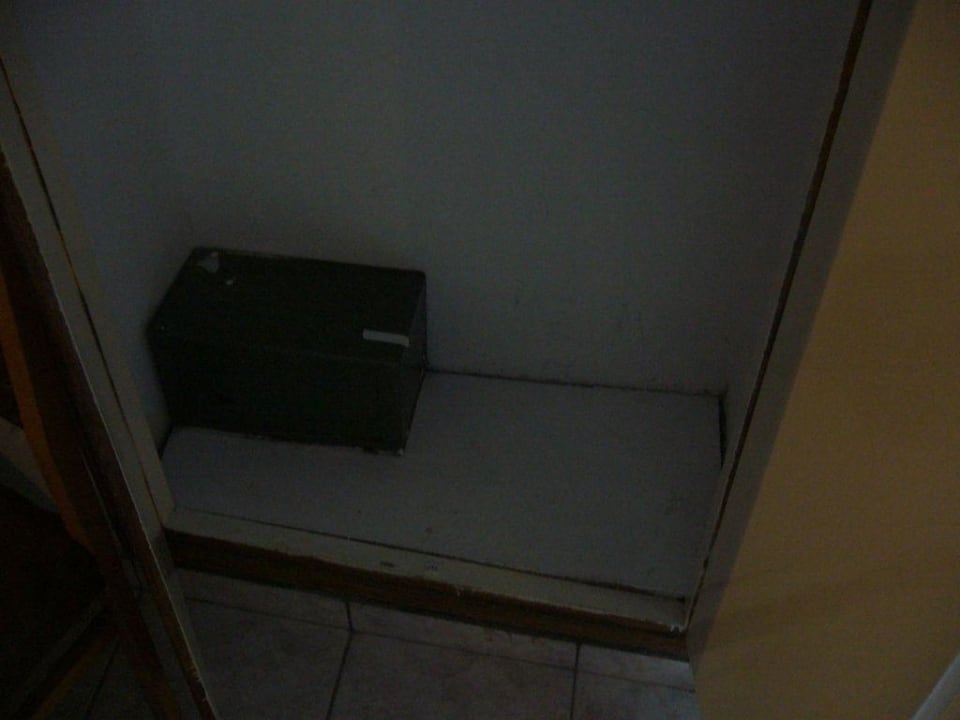 Der Kleiderschrank Hotel Blue Sea