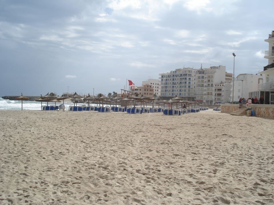 Bald scheint die Sonne, Blickwinkel von der Brücke Hotel Playa Moreia