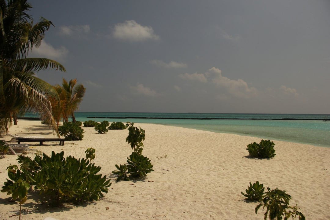 Schöner, weißer Sand, Joanna & Pascal Summer Island Maldives