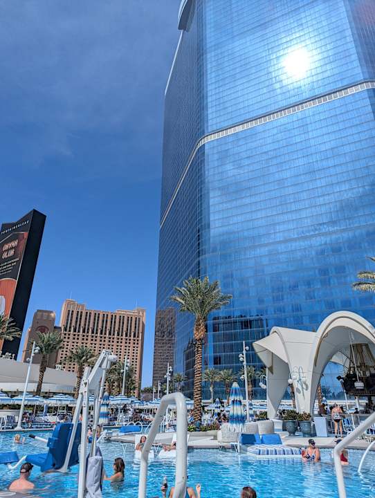 Pool Fontainebleau Las Vegas