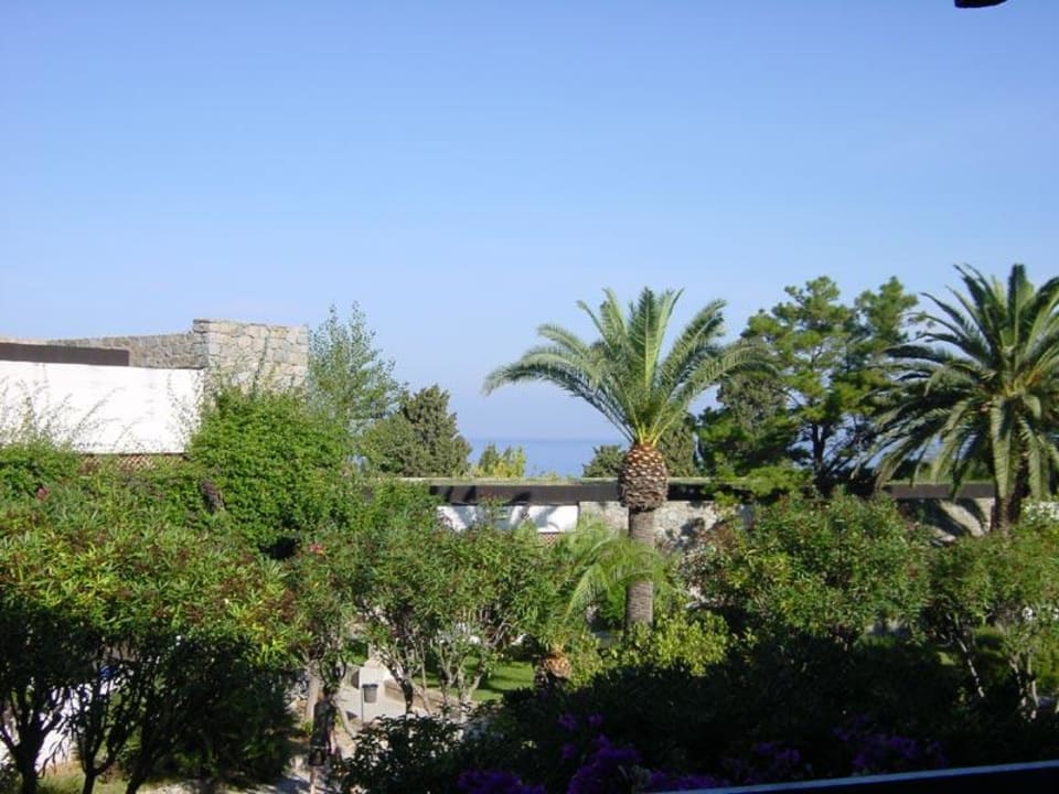 Blick vom Balkon eines Zimmers Aldiana Club Rocca Nettuno Calabria