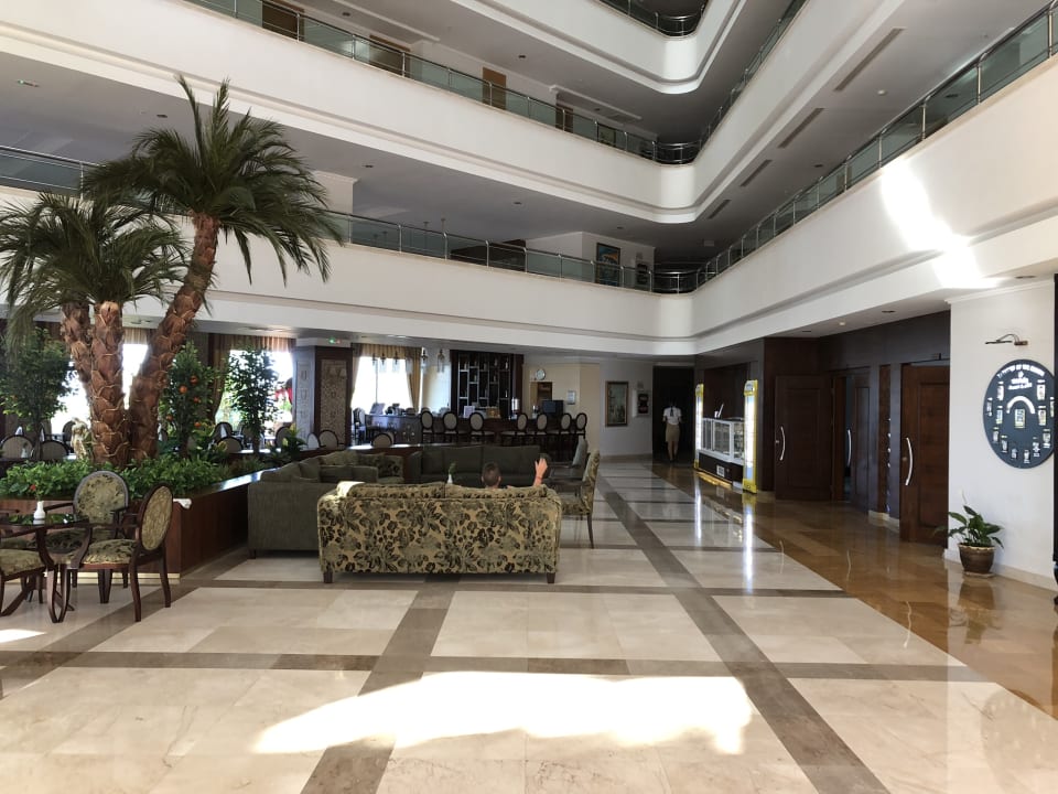 Lobby Saphir Resort & Spa