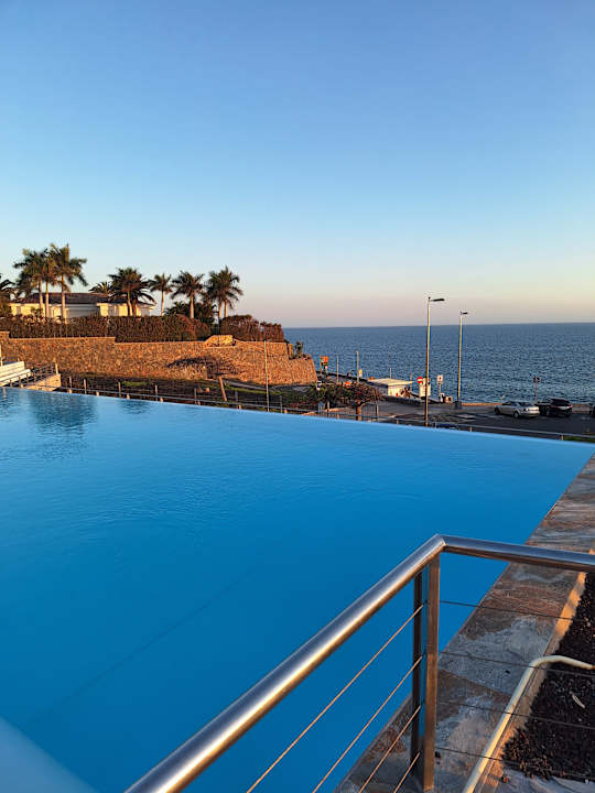 Pool H10 Playa Meloneras Horizons Collection