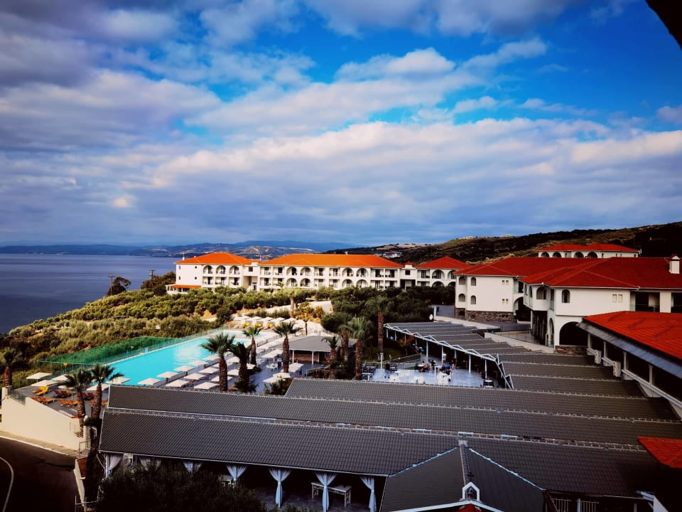 Außenansicht Akrathos Beach Hotel