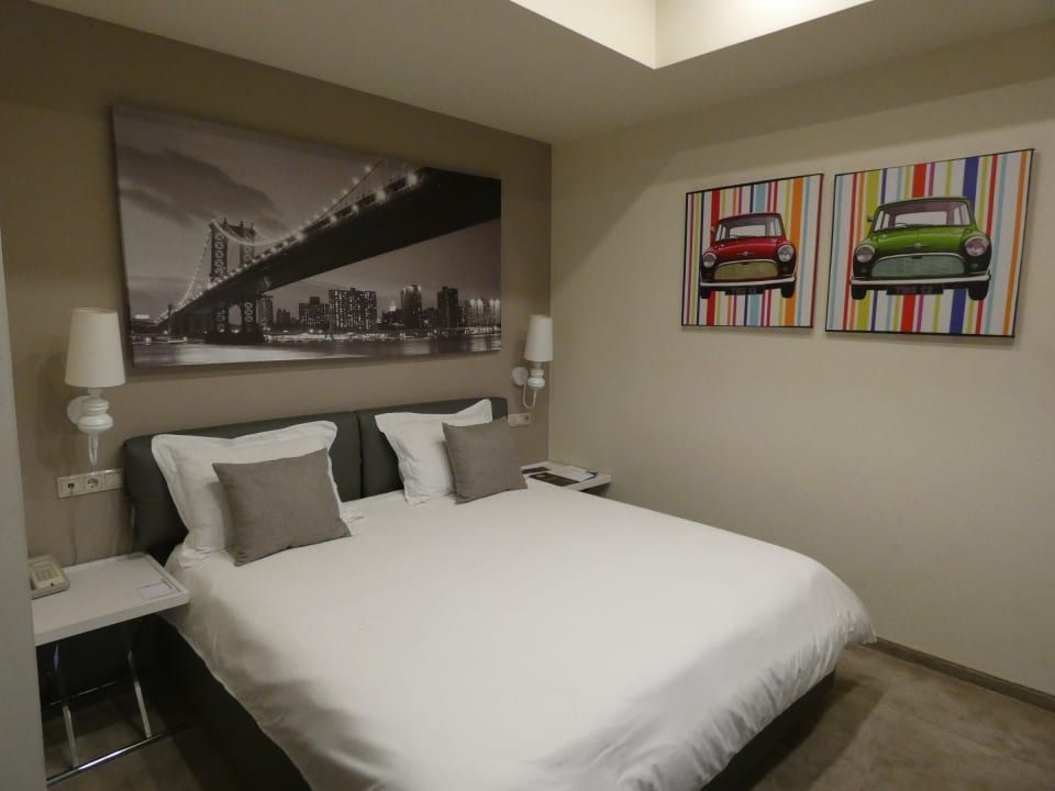 Zimmer Opera Suite Hotel