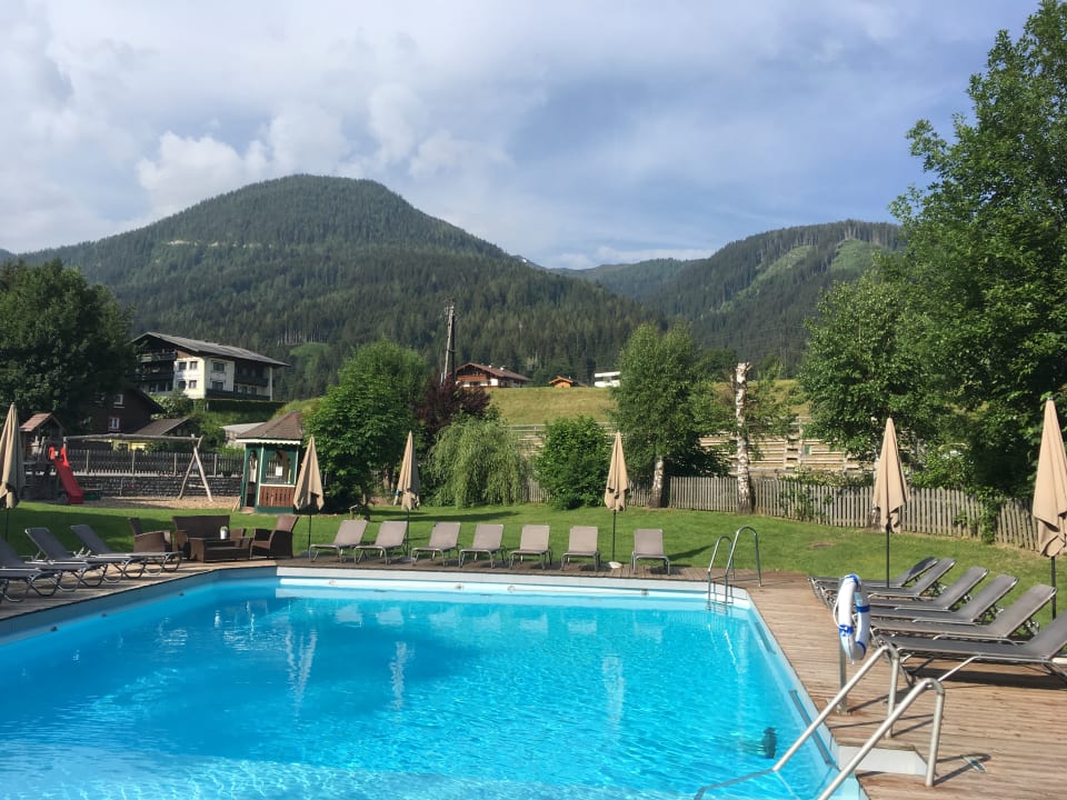 Pool RESL RESORT