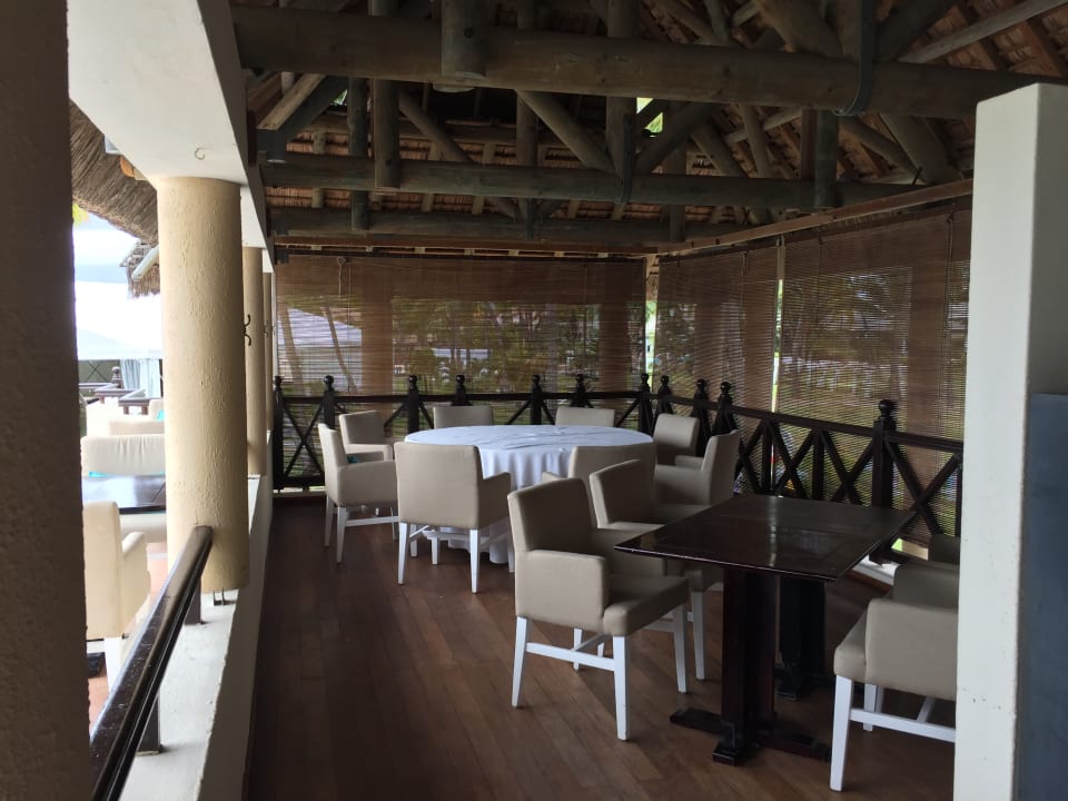 Jacaranda Restaurant innen Sofitel Imperial Resort & Spa