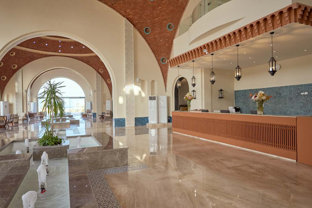 Lobby Diamond Beach by Pearl Resort
