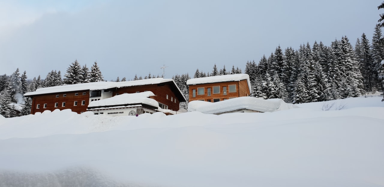 Außenansicht Sport & Studienhaus Marburg
