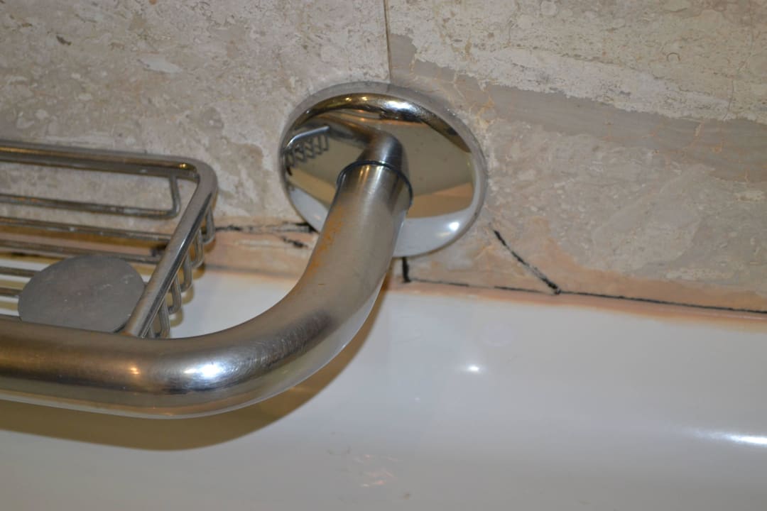 Schimmel im Bad Hotel Calypso Beach