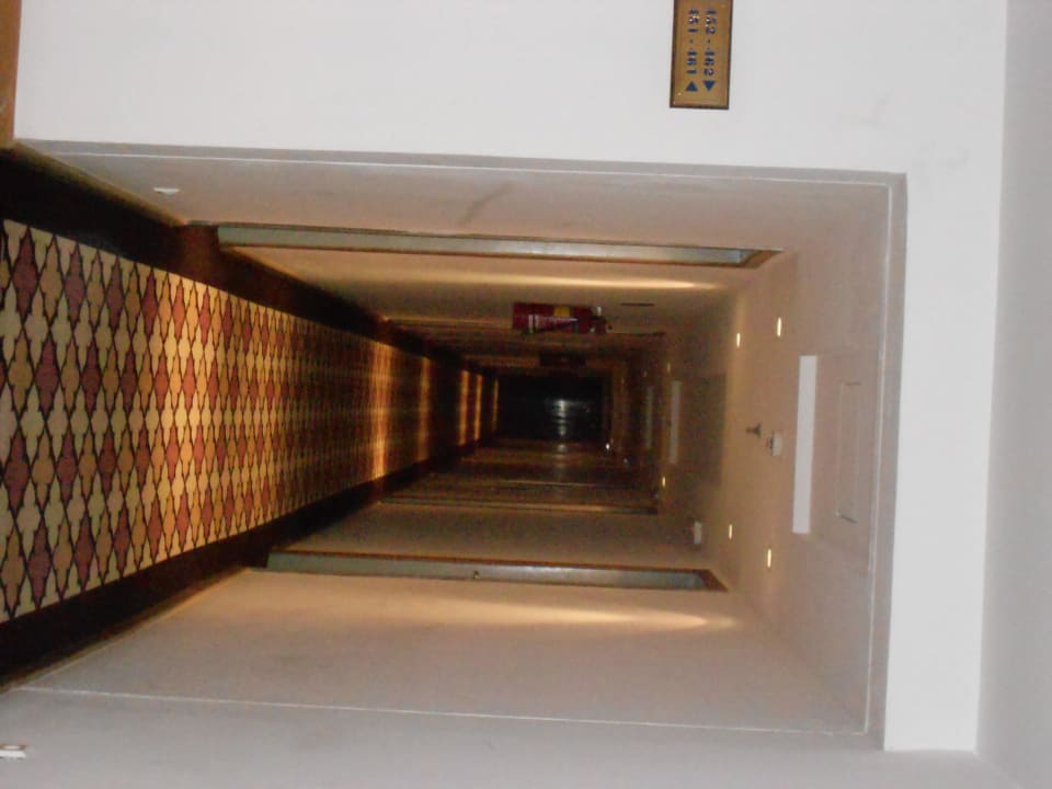 Hotelflur 4. Etage Grecotel LUXME Dama Dama