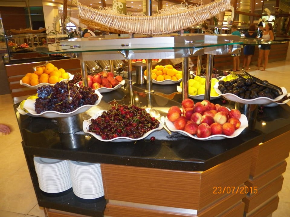 Main Restaurant VONRESORT Golden Coast