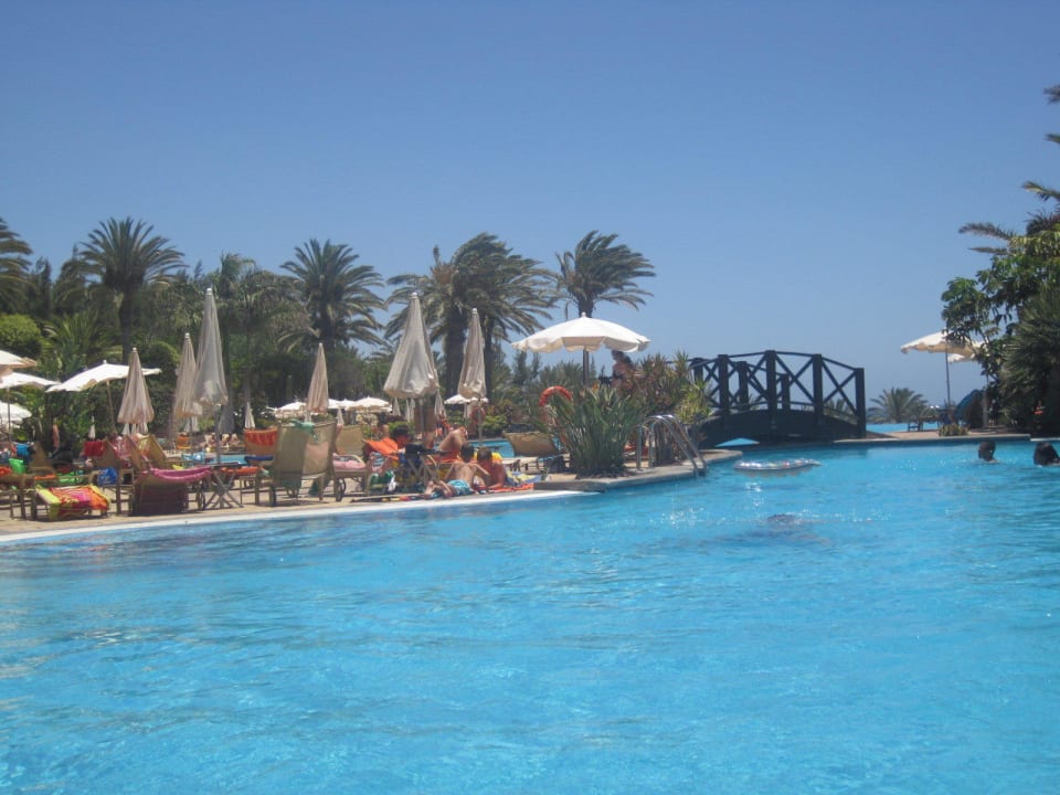 Am Pool R2 Rio Calma Hotel & Spa & Conference