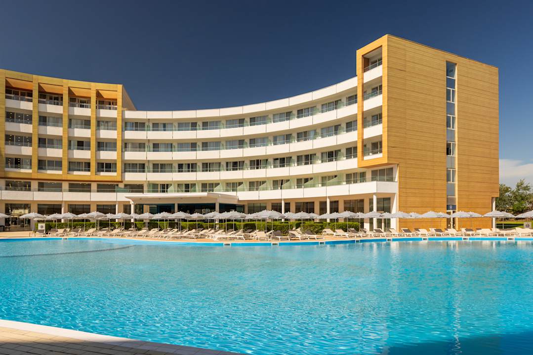 Außenansicht AluaSoul Sunny Beach - Adults Only