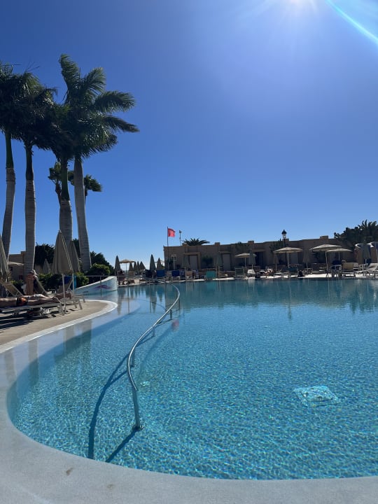 Pool SBH Monica Beach Resort