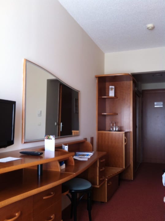 Eingangsbereich mit Schreibtisch usw. Hotel Europa Fit Superior Hévíz