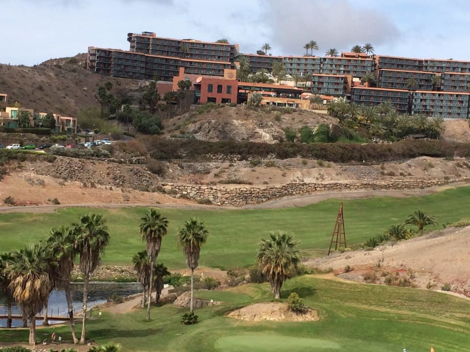 Golfplatz mit Hotel Salobre Hotel Resort & Serenity