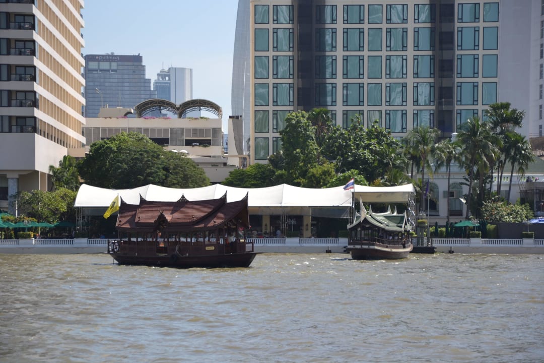 Vom Pool gesehen Hotel The Peninsula Bangkok